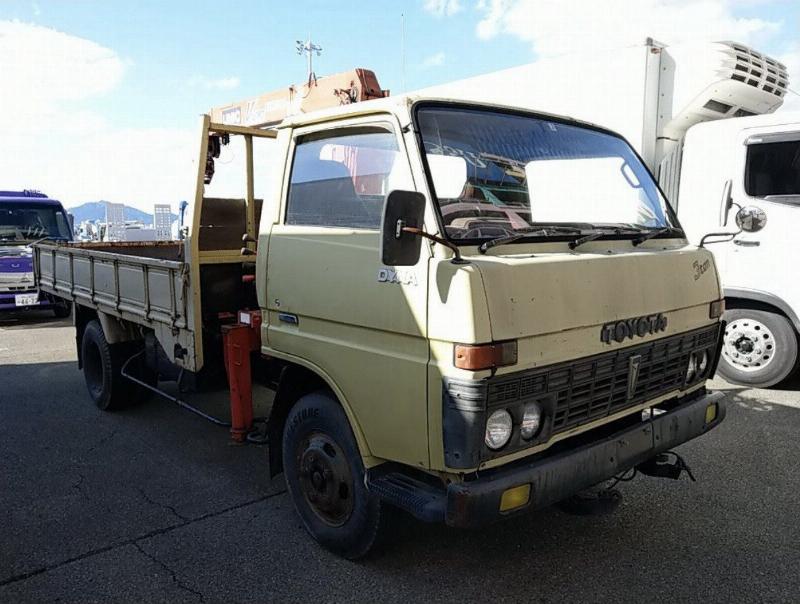 Автомобиль TOYOTA DYNA BU36 3B 1982 года в разбор