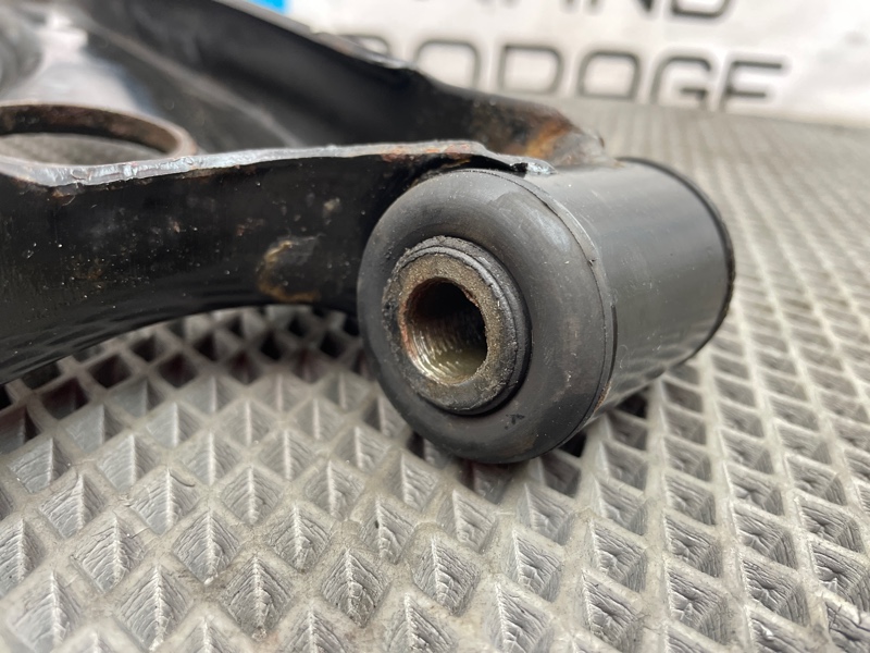 Рычаг передний правый Caliber Рычаг передний правый Caliber