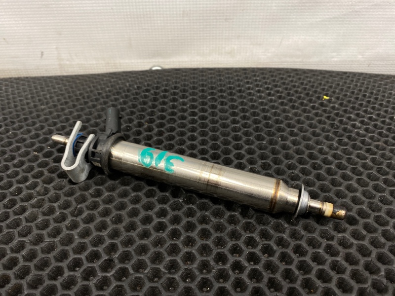 Форсунка топливная Mercedes-Benz CLS-Class 2011 W218 276.952 3.5 2780700687 контрактная