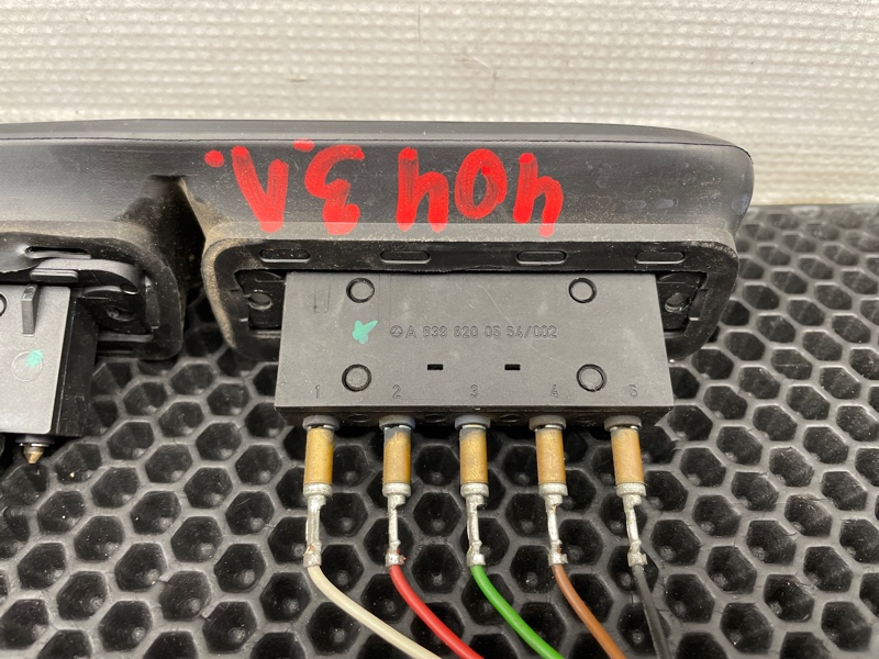 Выключатель концевой задний V-Class 2007 W639 272.978 3.5