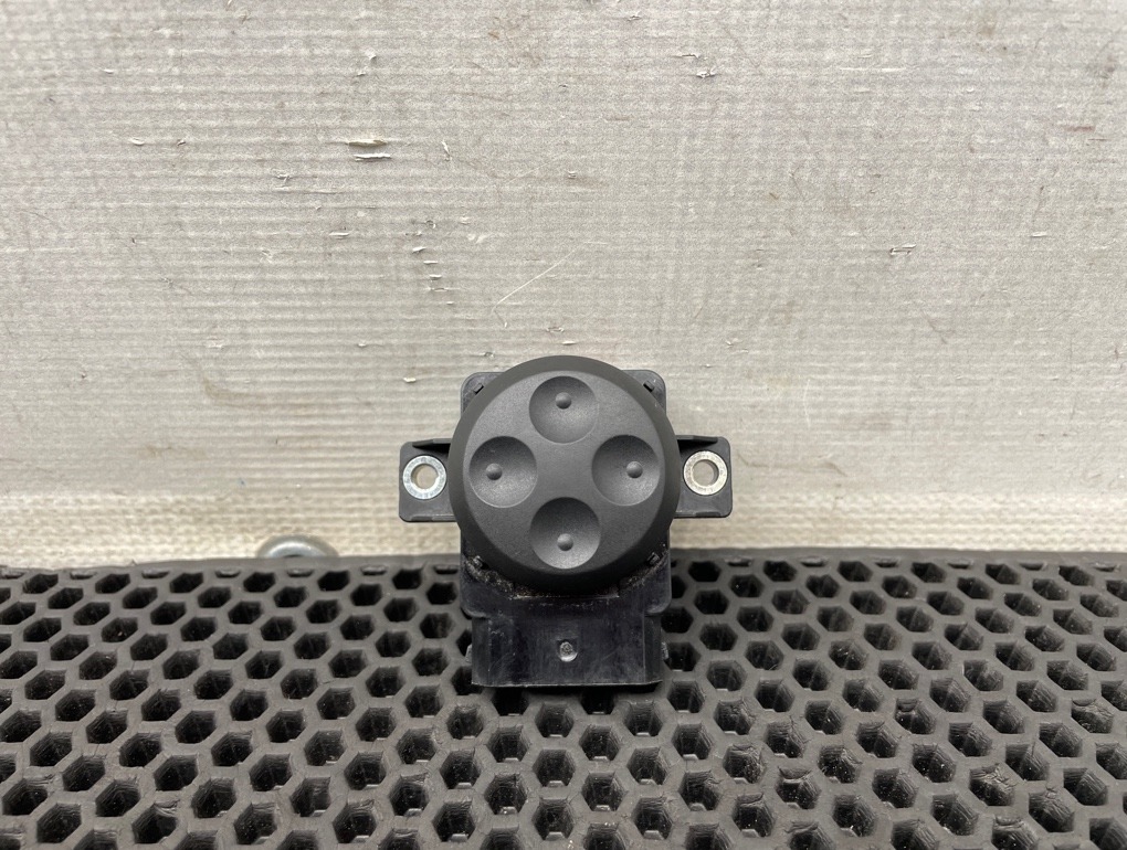 Кнопка передняя Audi TT 2007 8J3 BUB 3.2 8E0959777B контрактная