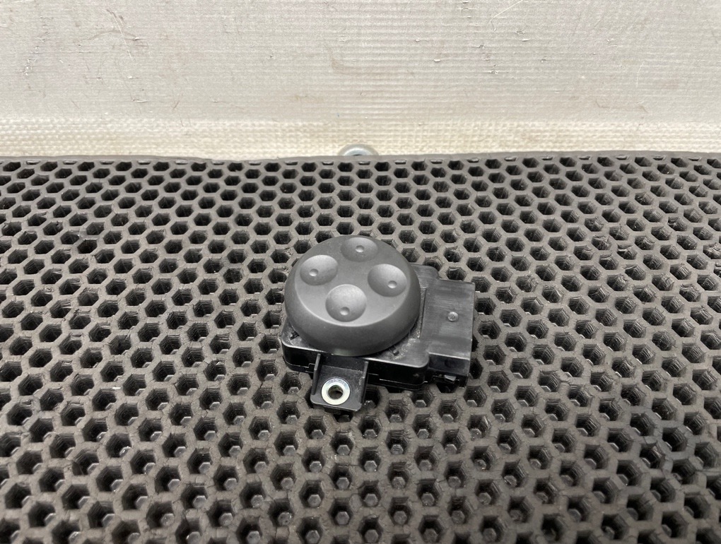 Кнопка передняя Audi TT 8J3 BUB 3.2
