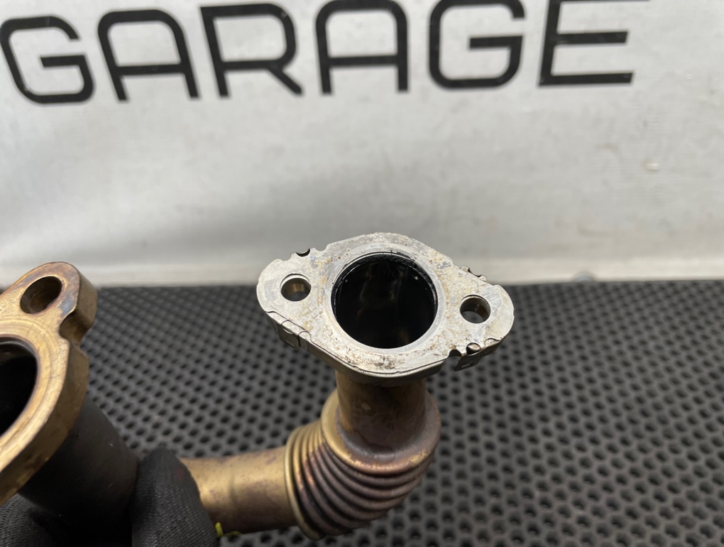 Трубка EGR Passat 2013 B7 CFFB 2.0