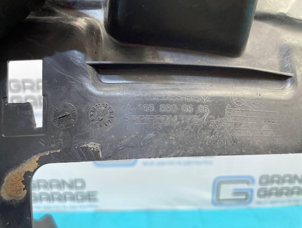 Локер передний левый M-Class 2012 W166 642.826 3.0