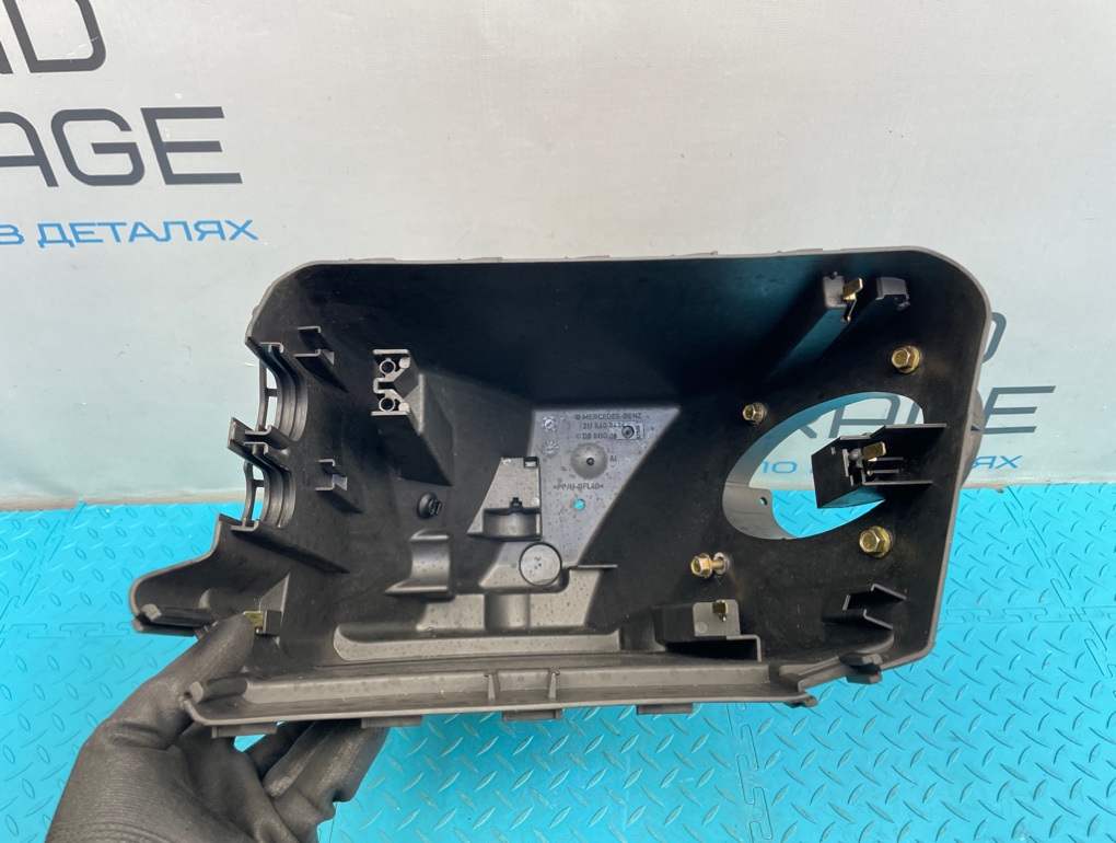 Корпус блока предохранителей CLS-Class 2005 W219 113.967 5.0