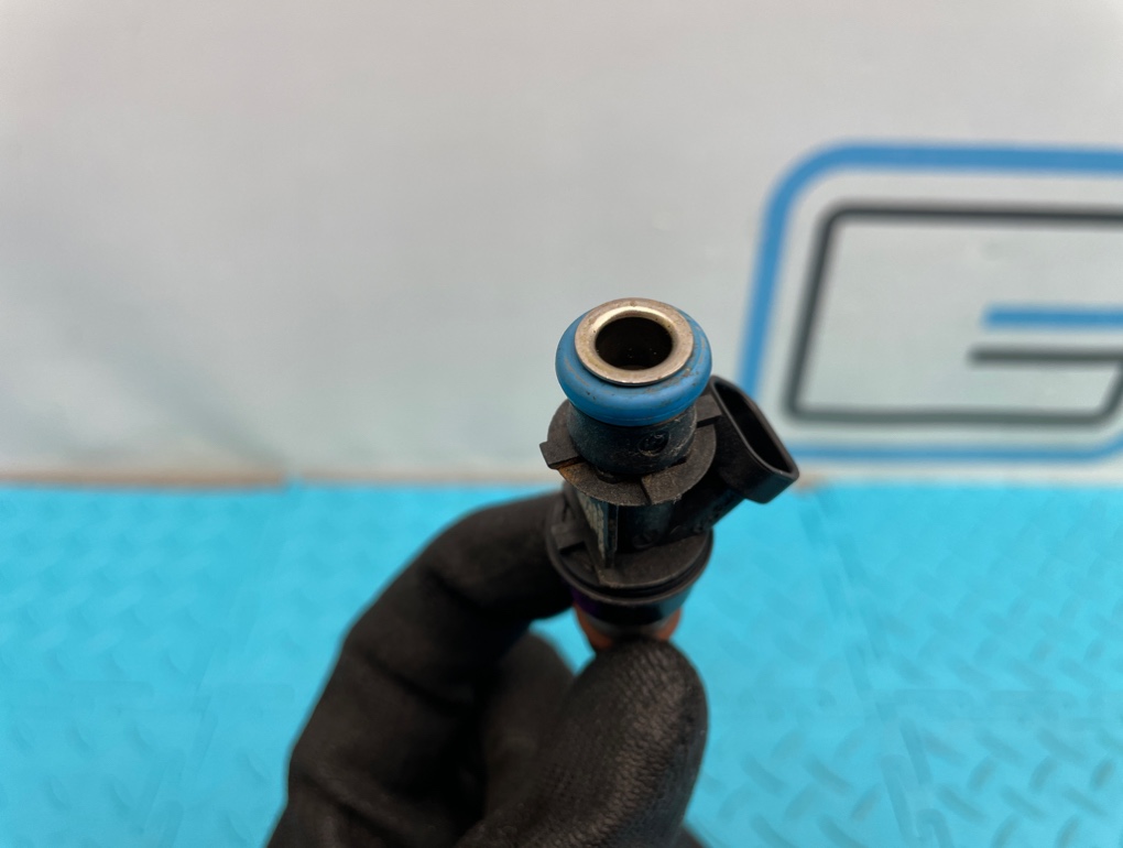 Форсунка топливная H2 2005 GMT820 LQ4 6.0