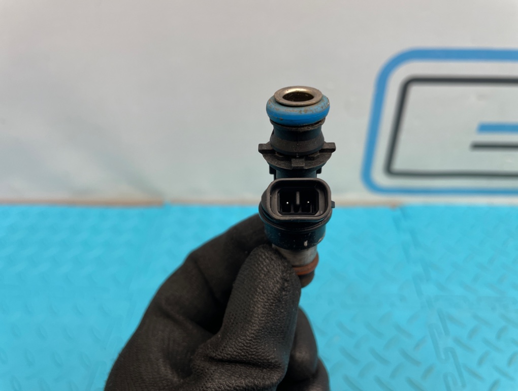 Форсунка топливная H2 2005 GMT820 LQ4 6.0