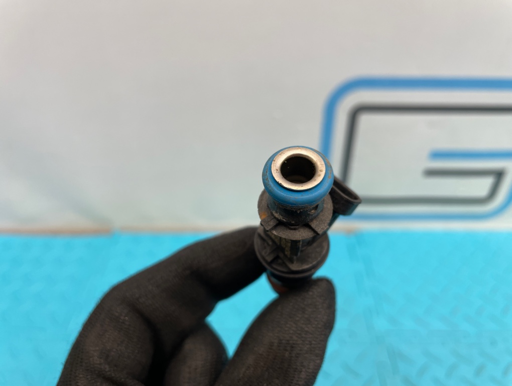 Форсунка топливная H2 2005 GMT820 LQ4 6.0