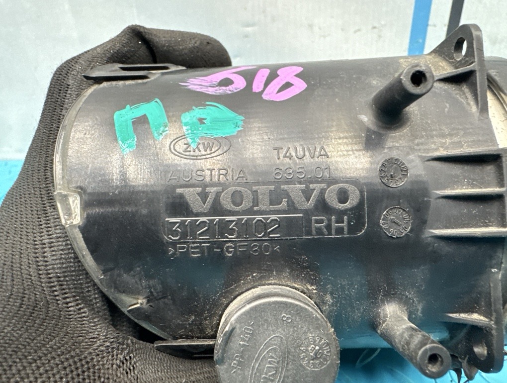 Фара противотуманная правая S80 2009 AS D5244T4 2.4 Фара противотуманная правая S80 2009 AS D5244T4 2.4