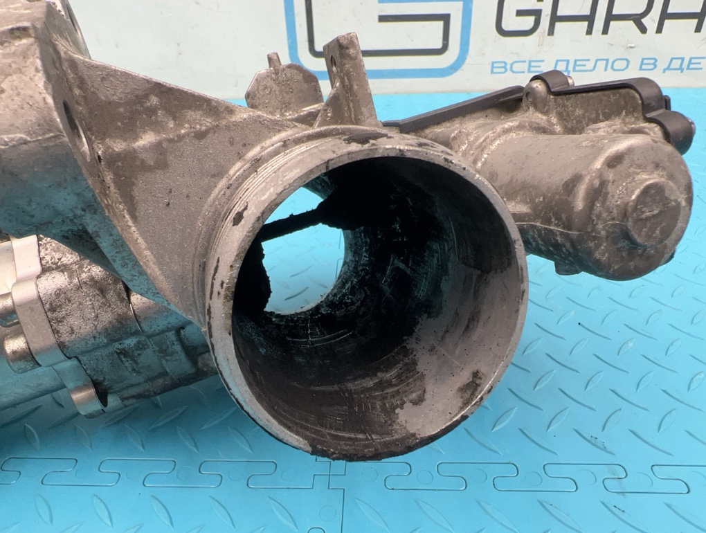 Клапан EGR XC70 2005 SZ D5244T4 2.4
