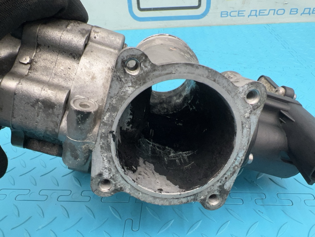 Клапан EGR XC70 2005 SZ D5244T4 2.4