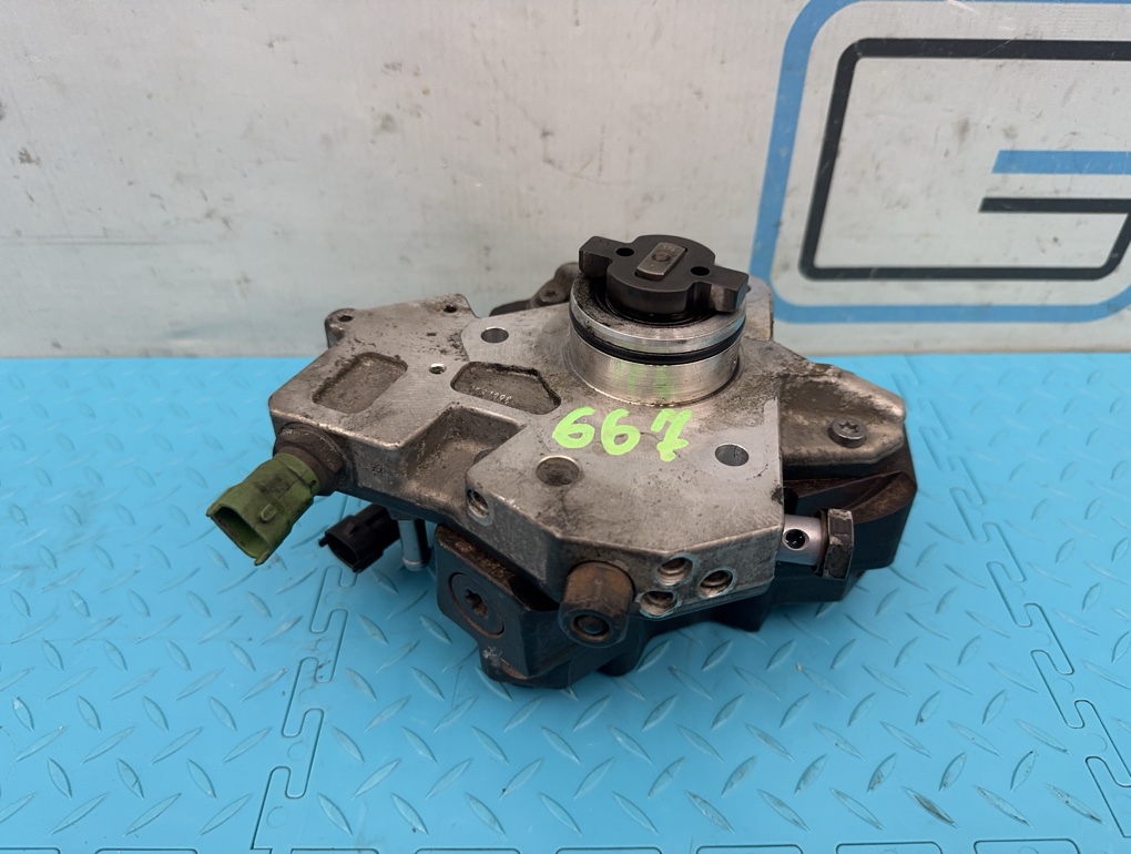 Запчасть насос топливный Volvo XC70 2009 BZ D5244T4 2.4 36001127 контрактная Насос топливный Volvo XC70 2009 BZ D5244T4 2.4 36001127 контрактная