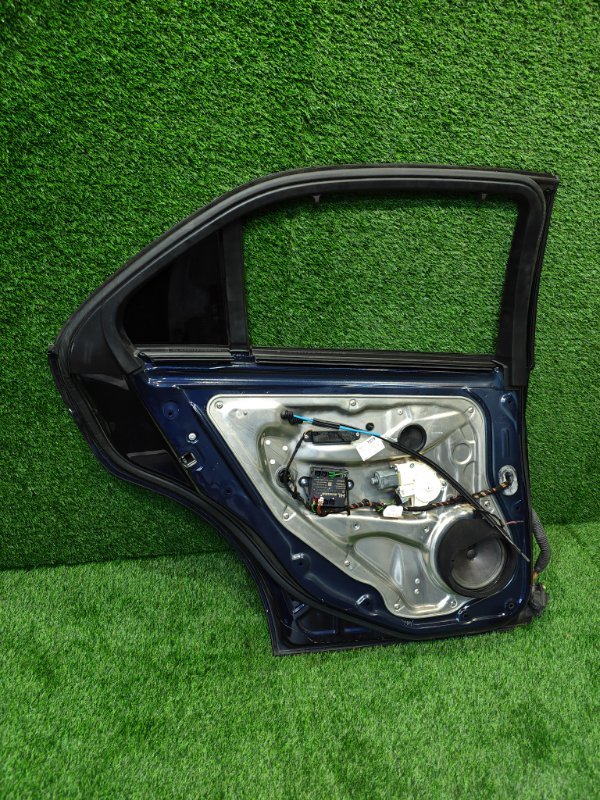 Дверь боковая задняя левая E-class w212 2.0 274.920