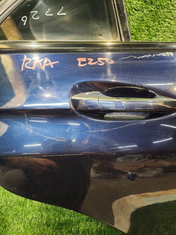 Дверь боковая задняя правая E-class w212 2.0 274.920