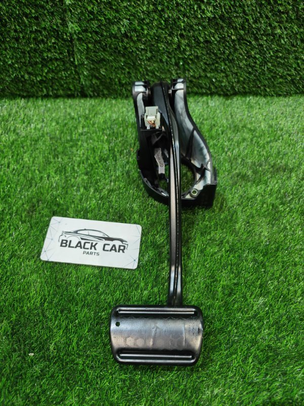 Педаль тормоза Mercedes E-class w212 2.0 274.920 a2042902201 контрактная
