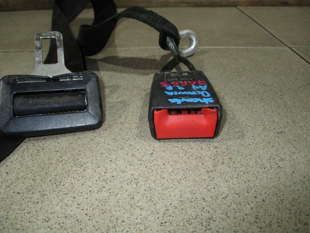 Ответная часть ремня безопасности Skoda Octavia 1 A4 AEE Ответная часть ремня безопасности Skoda Octavia 1 A4 AEE