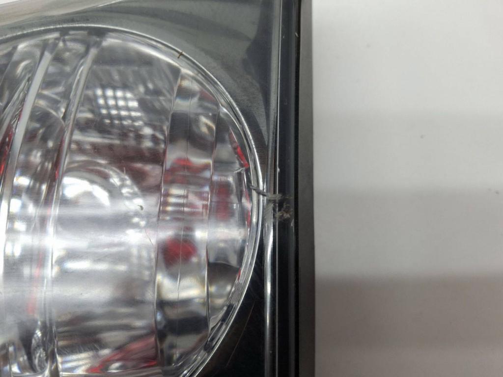 Фонарь задний внутренний правый RX350 XU30 Фонарь задний внутренний правый RX350 XU30