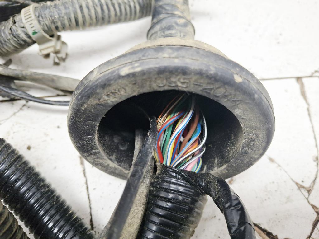 Проводка подкапотная BT-50 2011 J97M WLAA