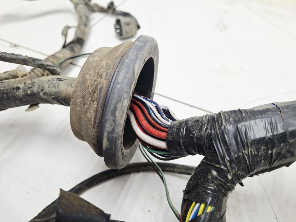 Проводка подкапотная BT-50 2011 J97M WLAA