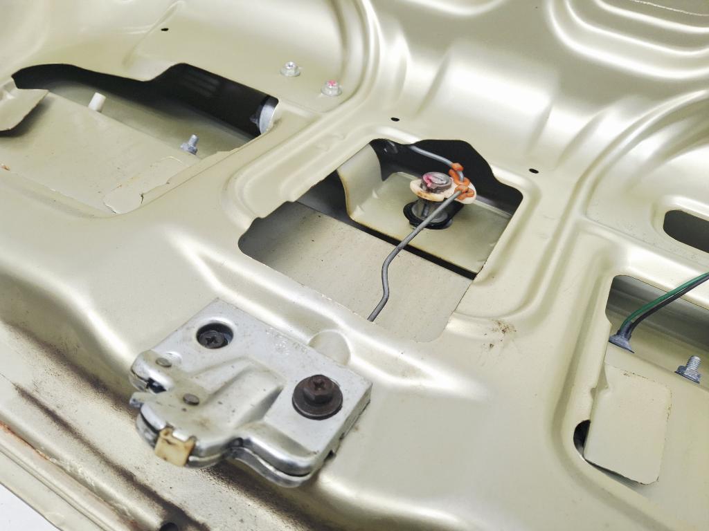 Крышка багажника Nexia 2009 N150 F16D3