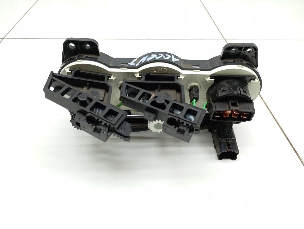 Блок управления отопителем Accent 2006 LC G4EC