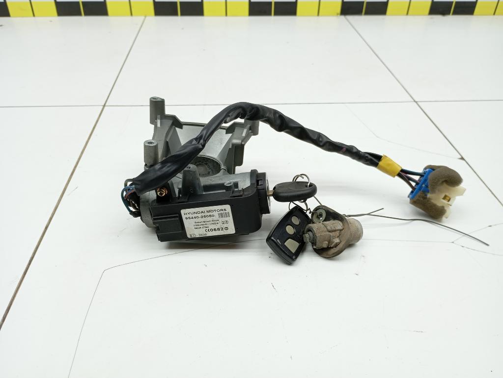 Замок зажигания Hyundai Accent 2006 LC G4EC 8190025A80 Б/У