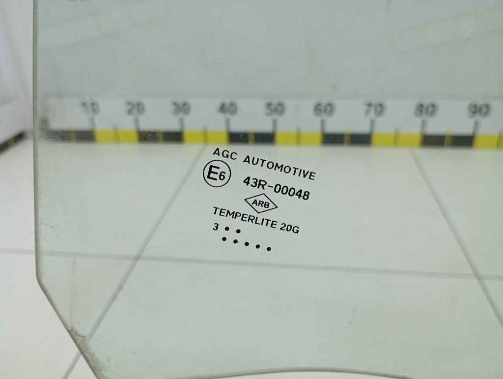 Стекло двери задней правой Sandero 1 2014 BS K7J