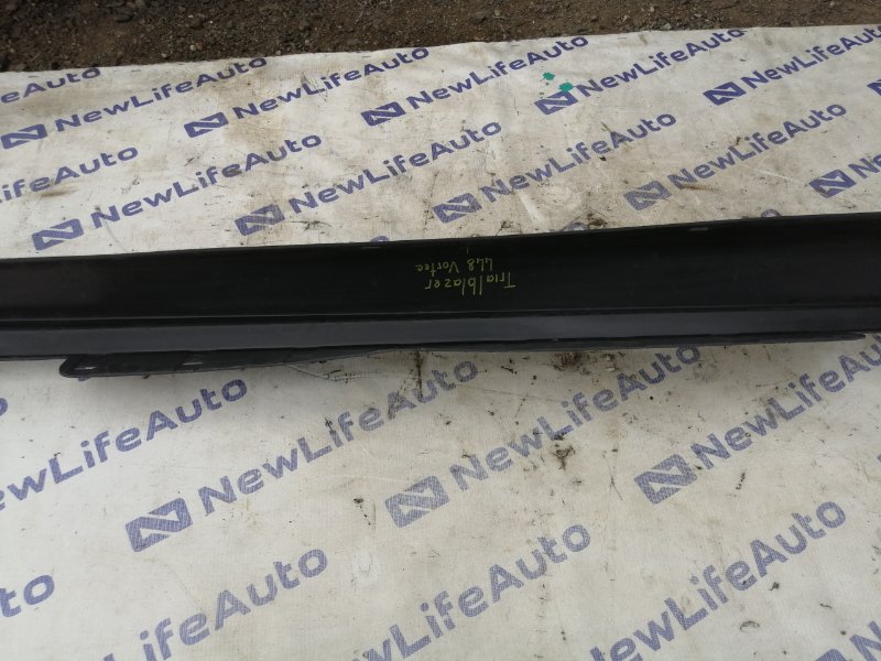 Порог TrailBlazer GMT360 LL8