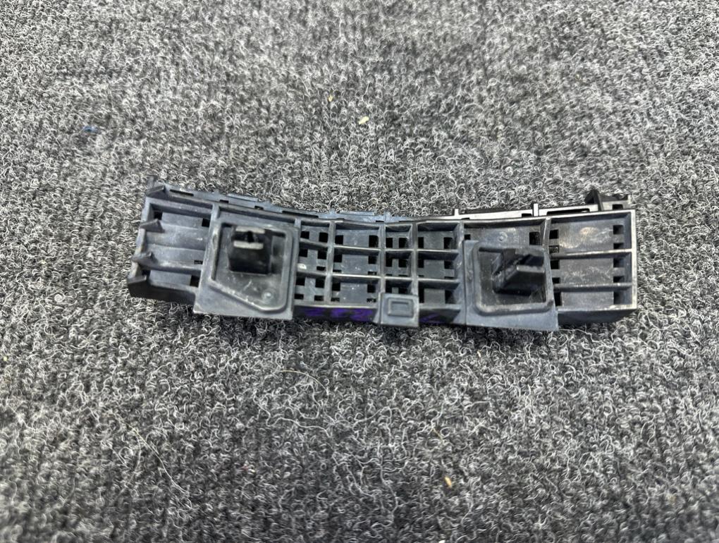 Крепление бампера переднее левое Insight ZE2 LDA