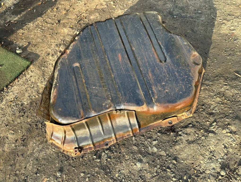 Бензобак Legnum 1999 EA1W 4G93