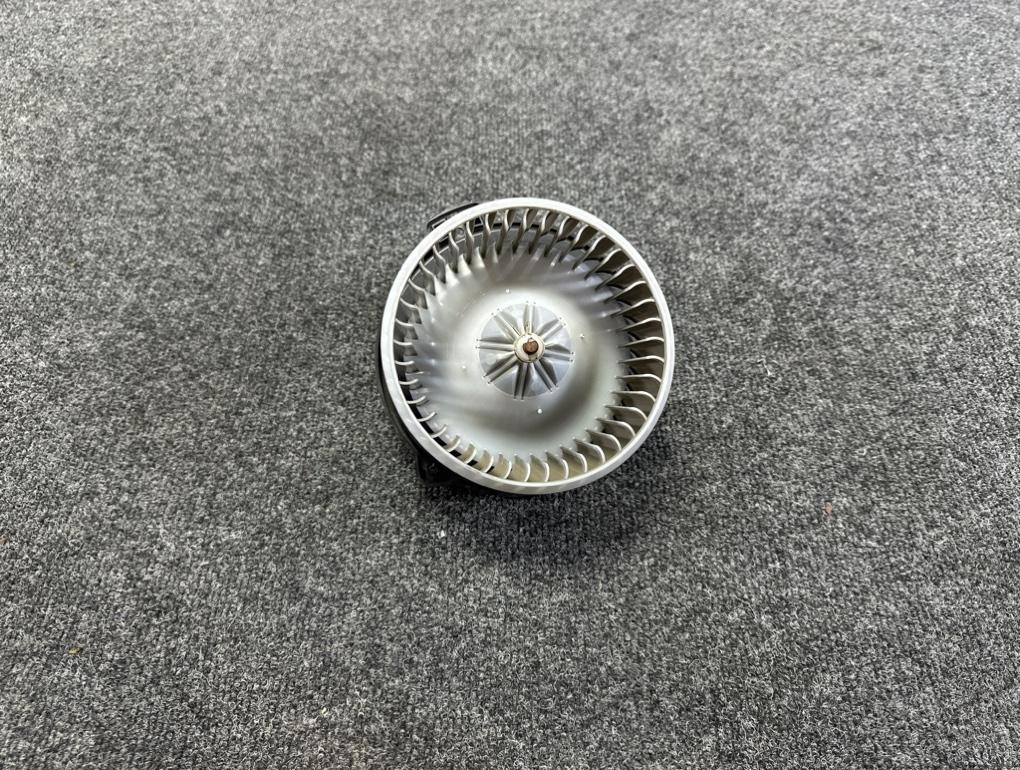 Мотор печки Toyota Corolla ZZE124 1NZ-FE