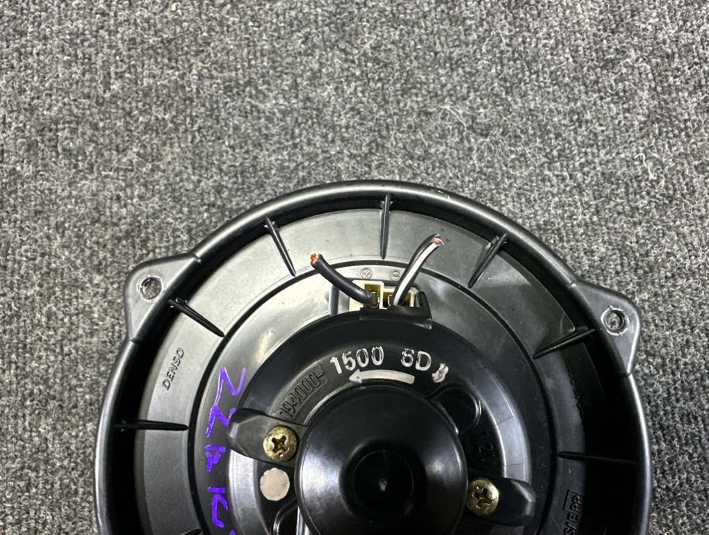 Мотор печки Corolla ZZE124 1NZ-FE