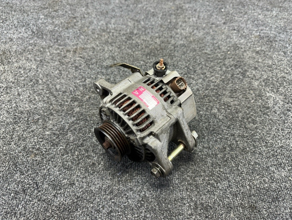Генератор Toyota Corolla Spacio NZE121N 1NZ 2706021090 контрактная