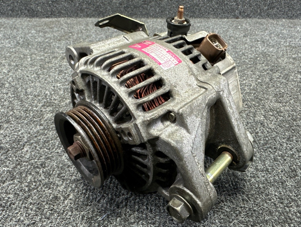 Генератор Toyota Corolla Spacio NZE121N 1NZ