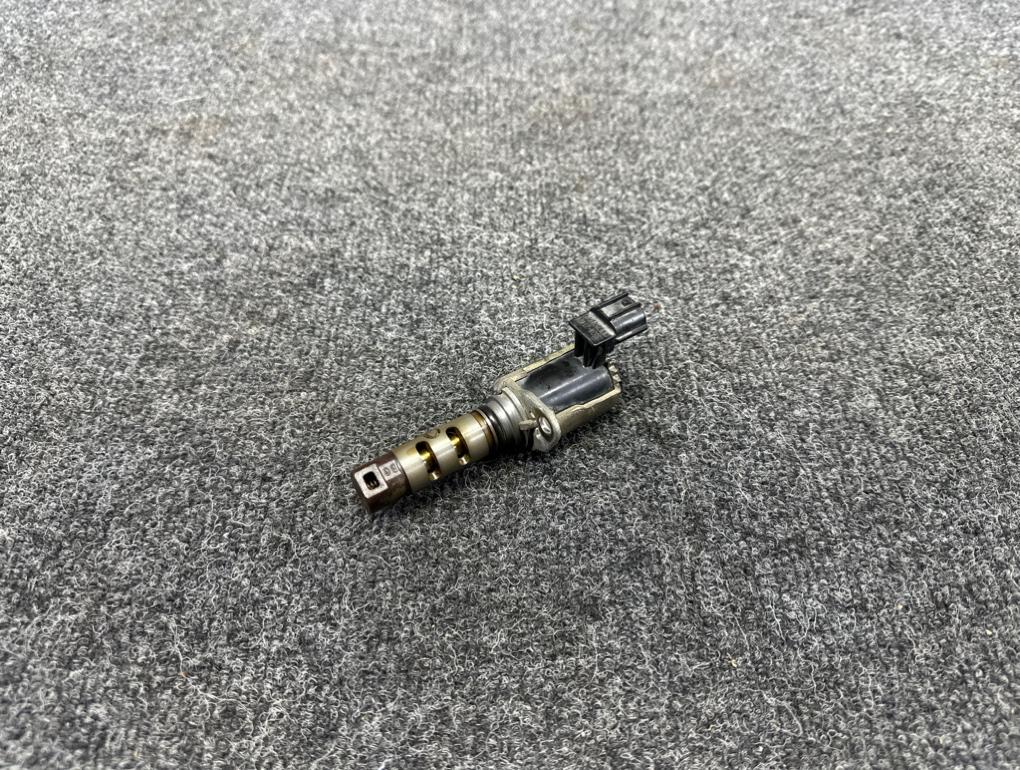 Клапан VVT-I Toyota Corolla Spacio NZE121N 1NZ 1533021020 контрактная