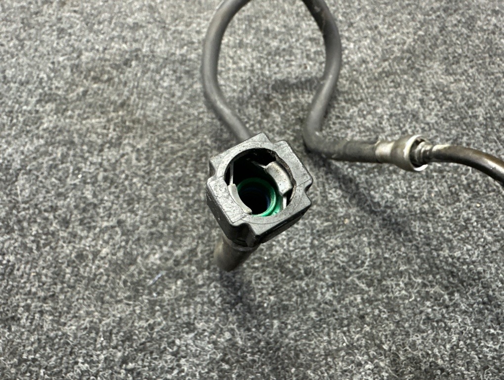 Топливная рейка Corolla Spacio NZE121N 1NZ Топливная рейка Corolla Spacio NZE121N 1NZ