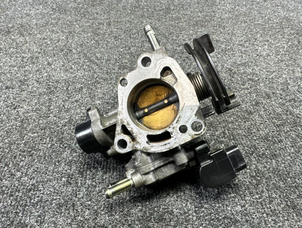 Блок дроссельной заслонки Corolla Spacio NZE121 1NZ Блок дроссельной заслонки Corolla Spacio NZE121 1NZ