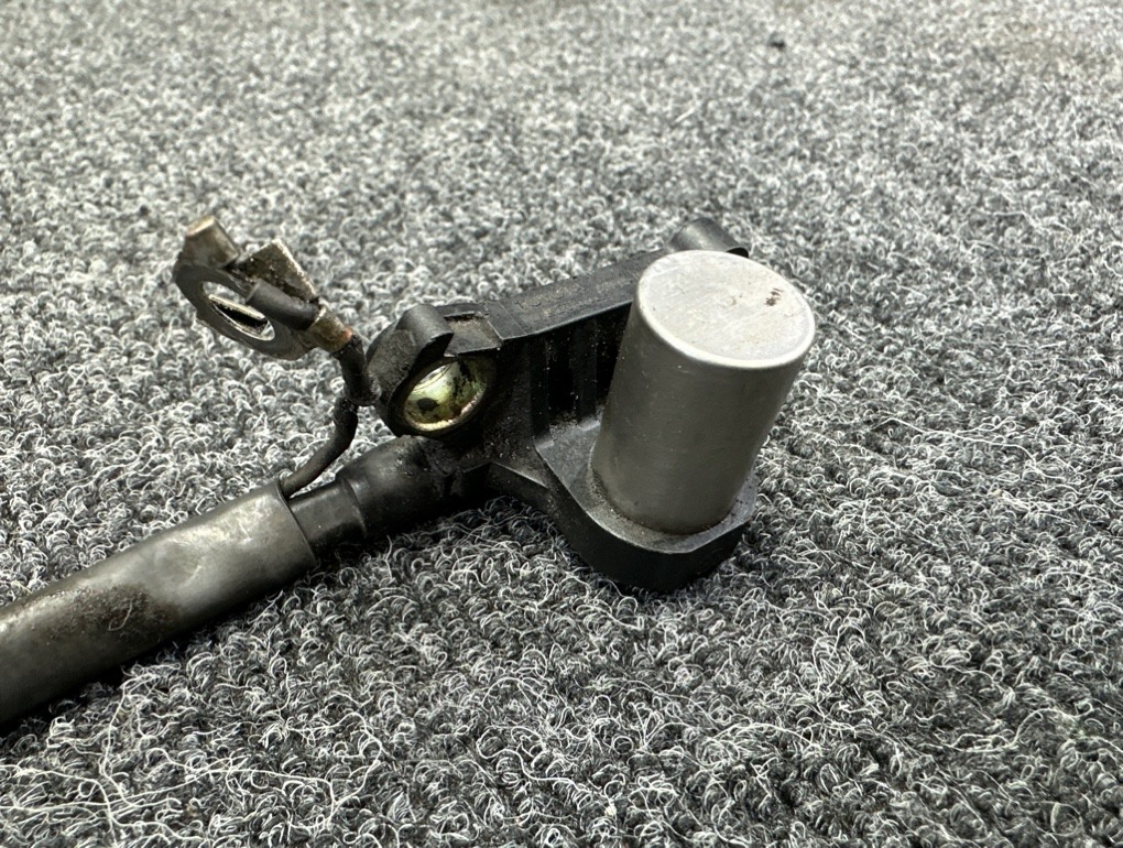 Датчик положения коленвала Rav4 SXA10 3SFE