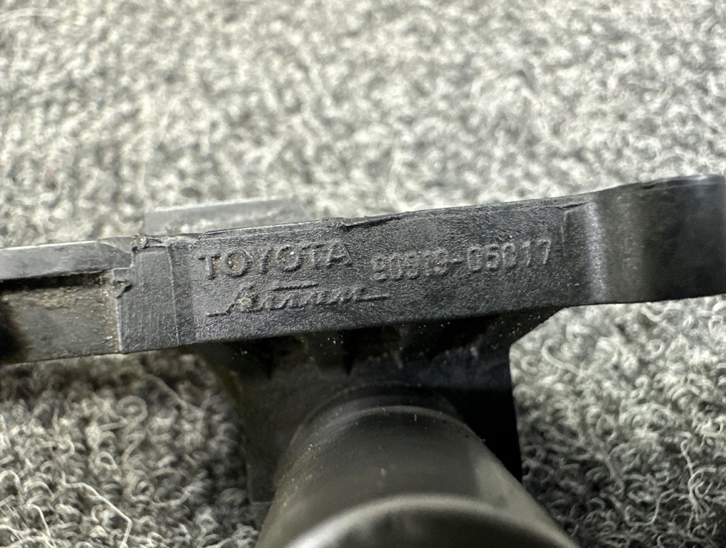 Датчик положения коленвала Rav4 SXA10 3SFE