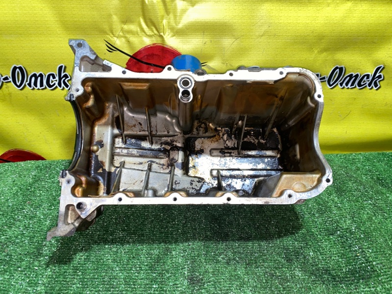Поддон Honda Fit GD1 L13A (б/у) Поддон Honda Fit GD1 L13A (б/у)