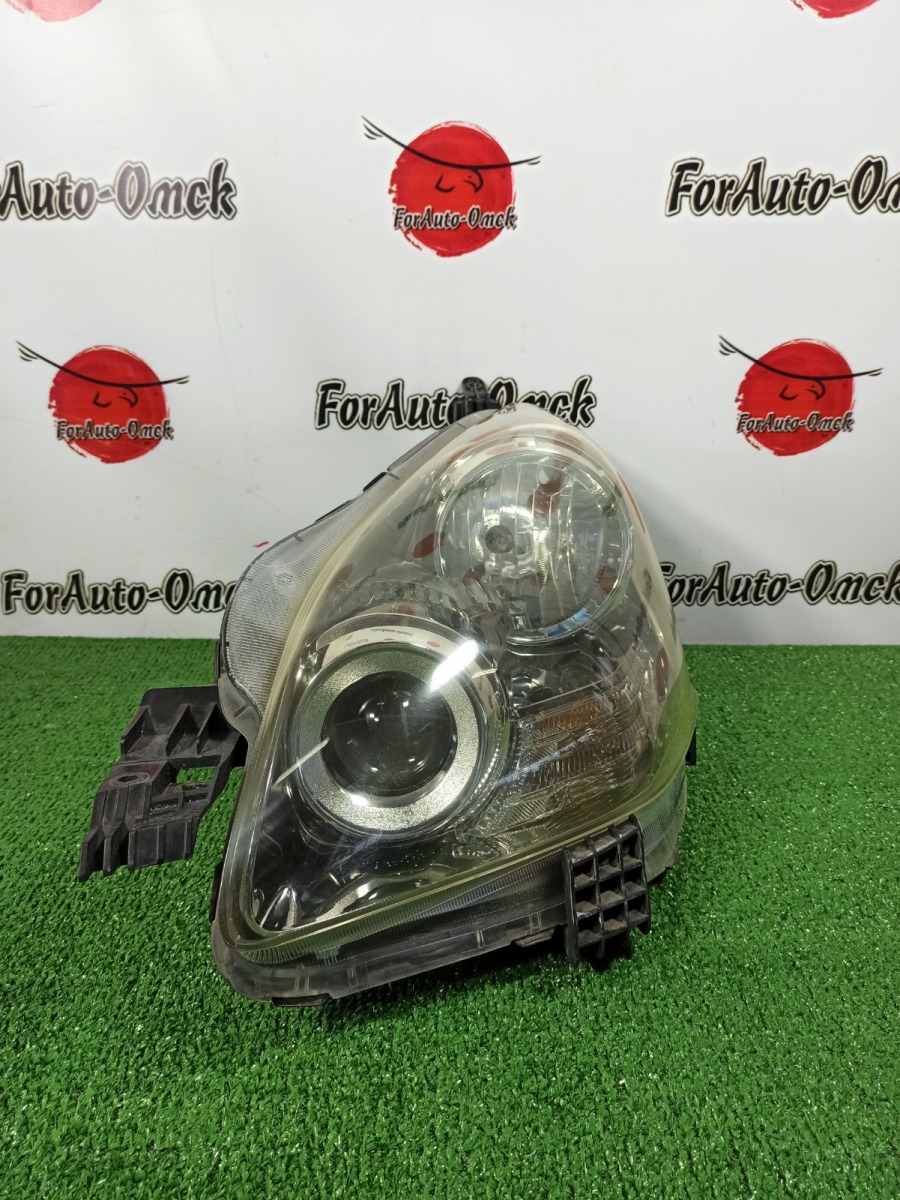 Фара Toyota Ractis NCP100 (б/у) Фара Toyota Ractis NCP100 (б/у)