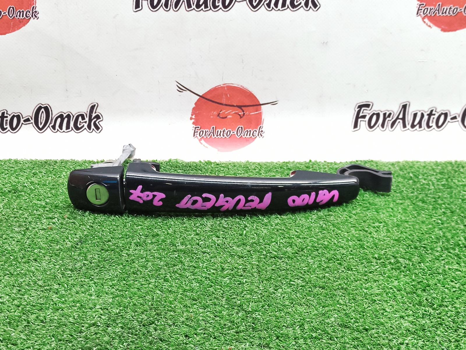 Запчасть ручка двери внешняя передняя правая PEUGEOT 207 WC EP6C 9101GH контрактная Ручка двери внешняя передняя правая PEUGEOT 207 WC EP6C 9101GH контрактная