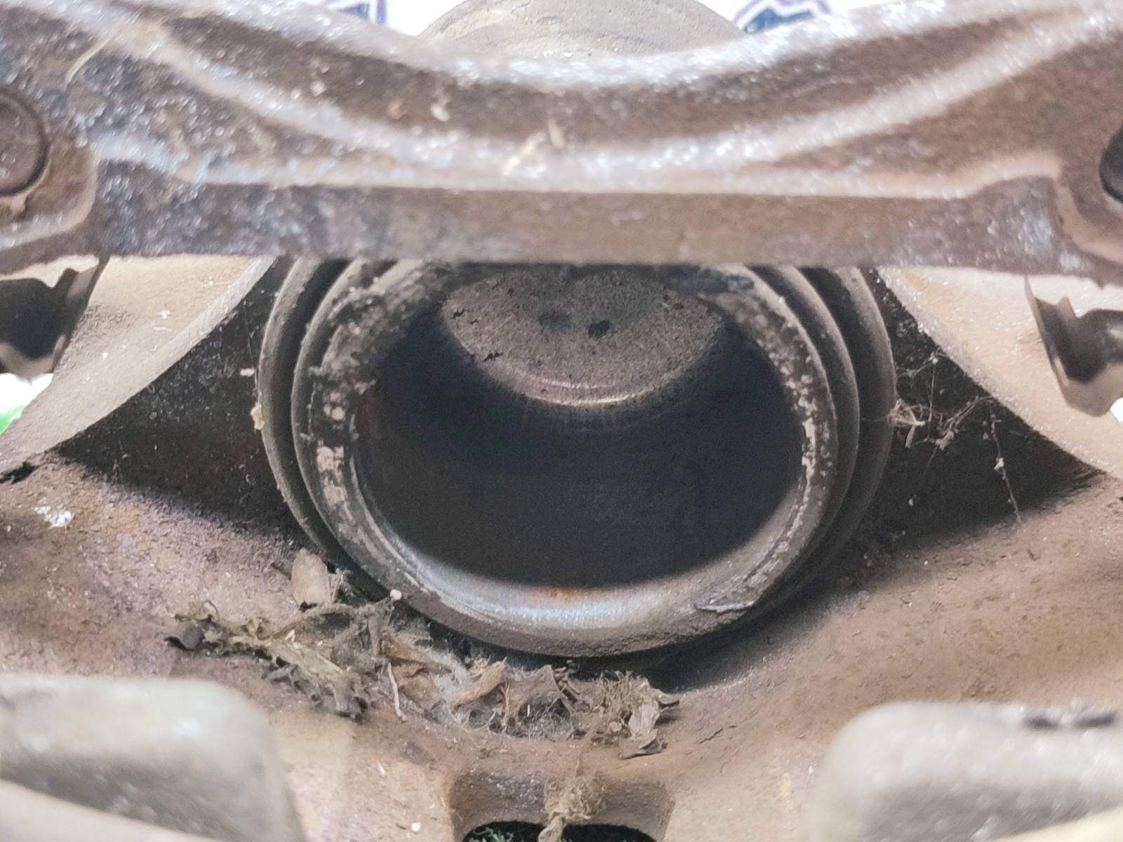 Суппорт передний левый AD 2006 VY11 QG13-DE