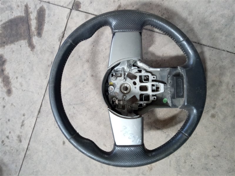 Руль Nissan Navara (б/у) Руль Nissan Navara (б/у)
