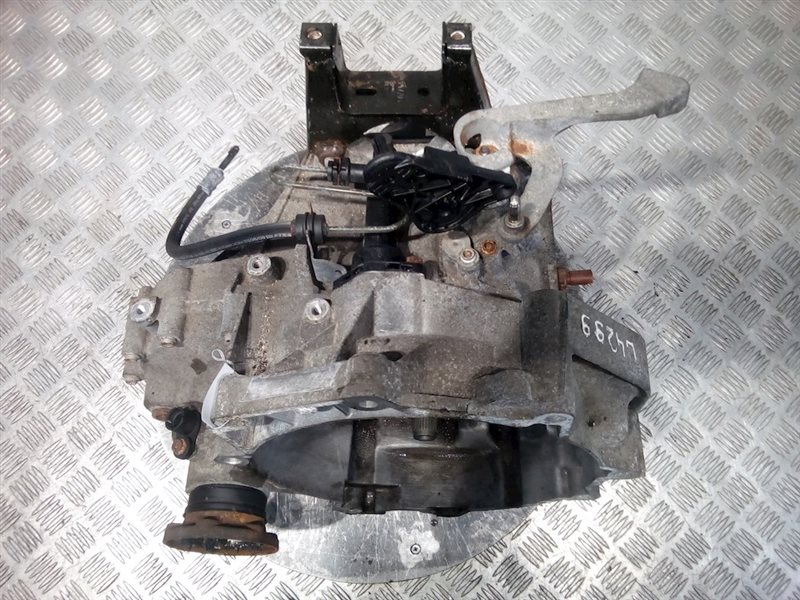 Мкпп Skoda Fabia 5J2 (б/у) Мкпп Skoda Fabia 5J2 (б/у)