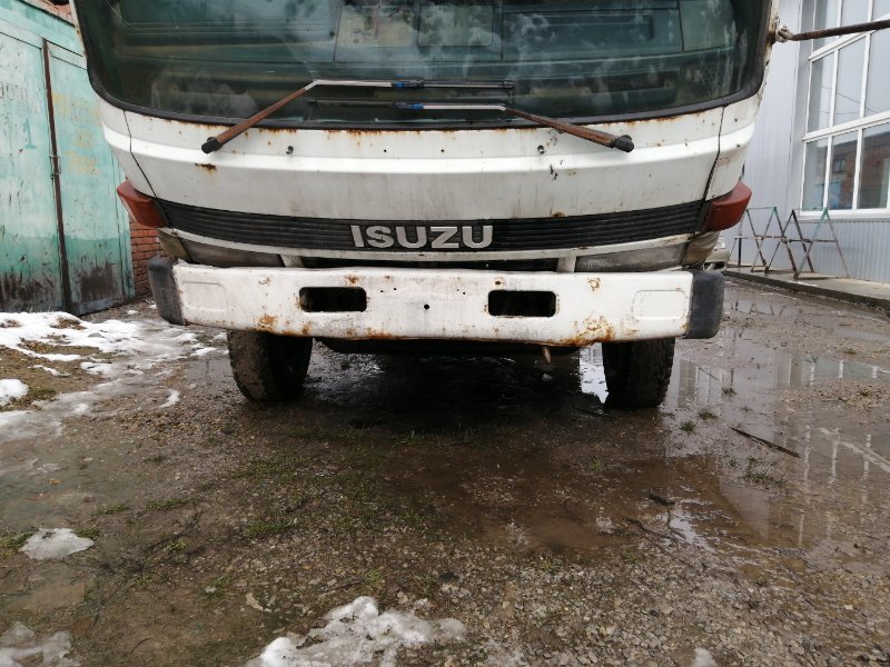 Бампер Isuzu Forward 6HE1 1990 (б/у)