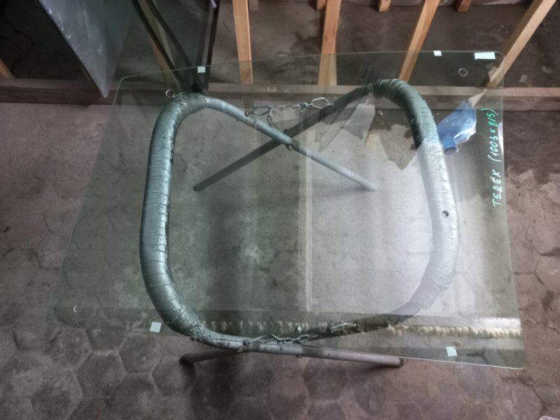 Стекло двери Terex 815/820/860