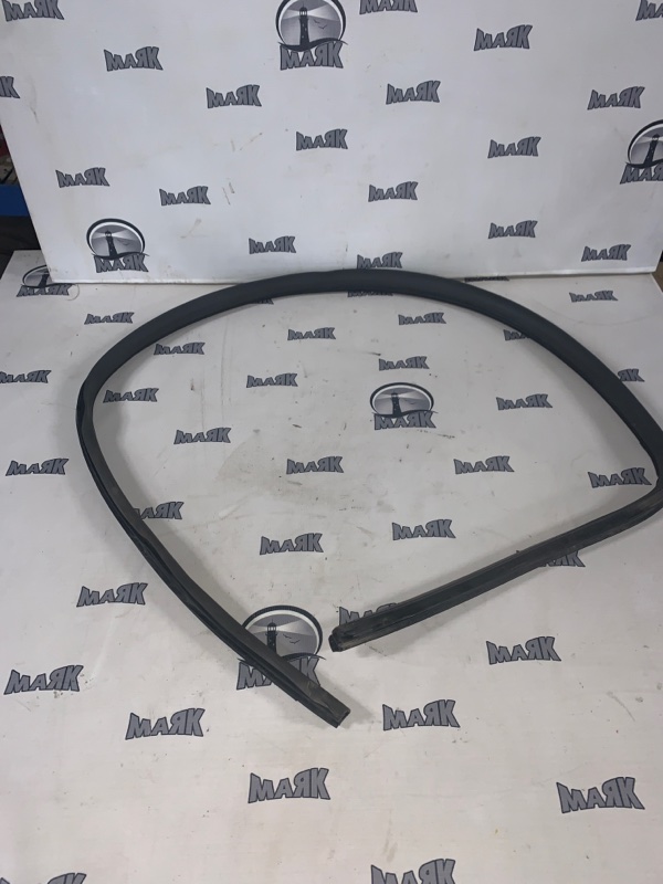 Окантовка проема двери Toyota Echo NCP12L 1NZ-FE 1999 задняя правая (б/у)