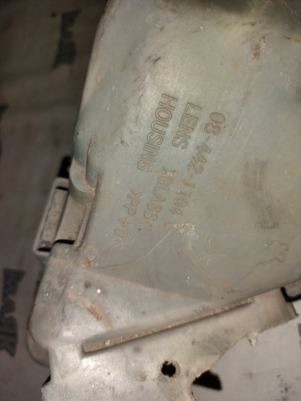 Фара передняя левая Omega 1990 M1