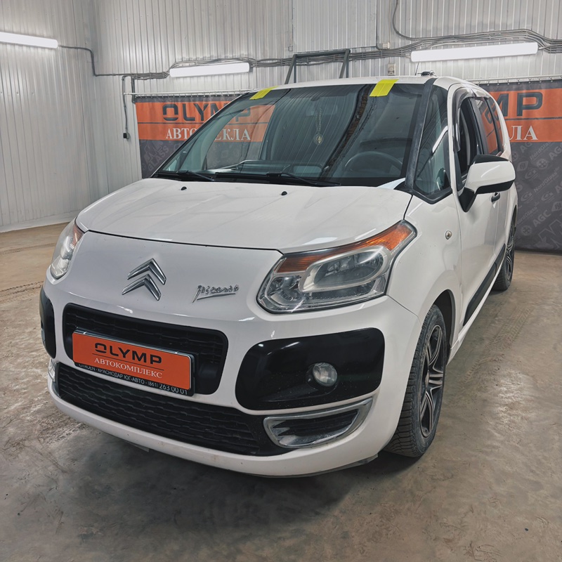 Стекло лобовое переднее C3 Picasso 2009-2016 SH